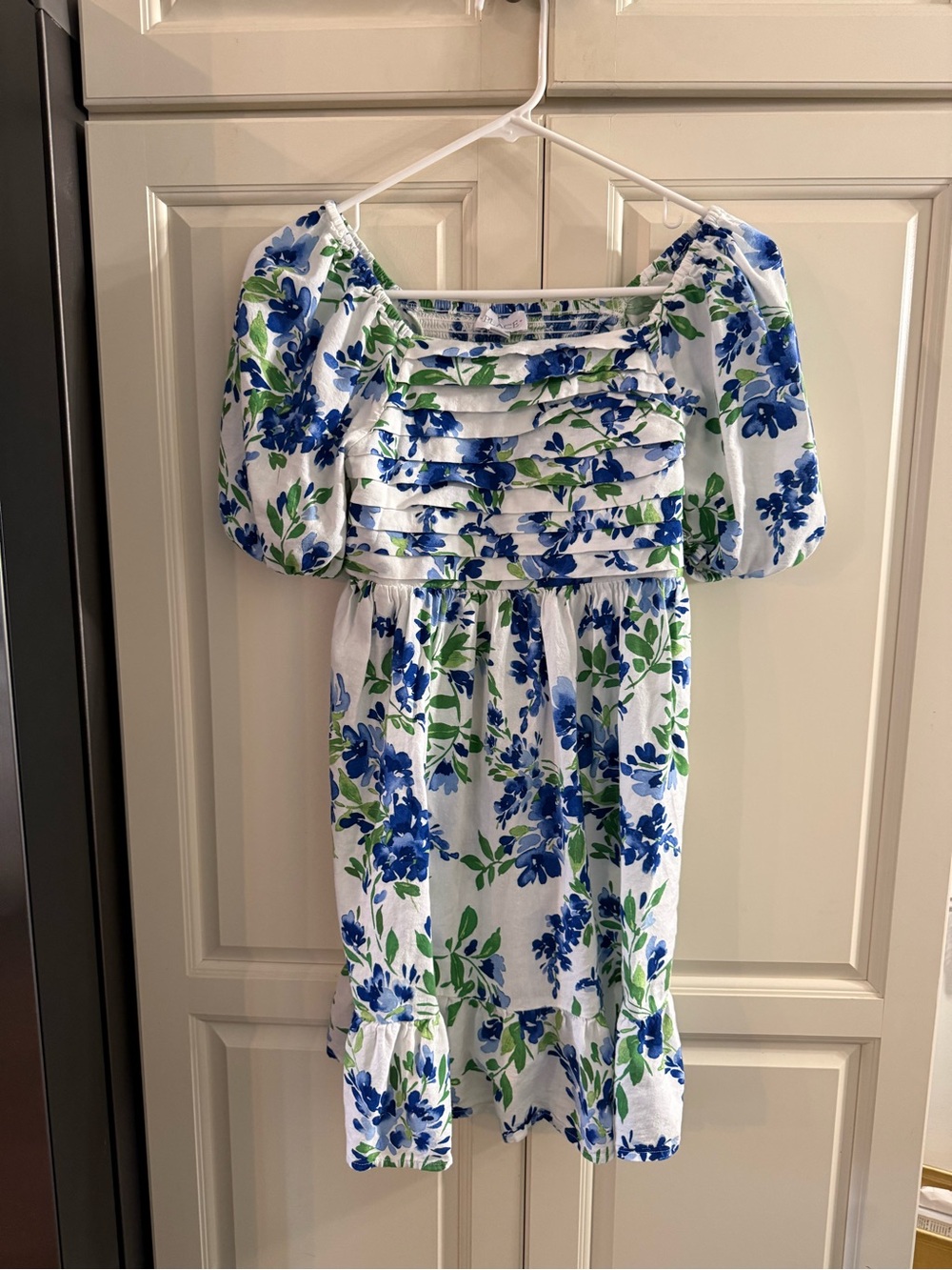 Girls White Floral Puff-Sleeve Mini Dress with Blue & Green Print